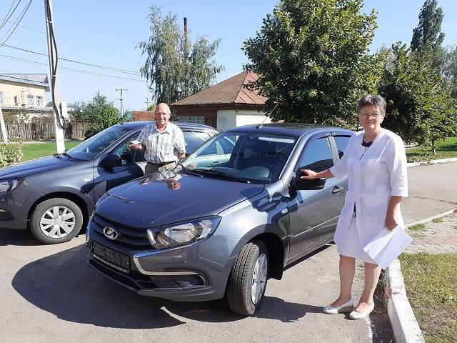 Автопарк Сосновской ЦРБ пополнился новой техникой по программе модернизации первичного звена здравоохранения